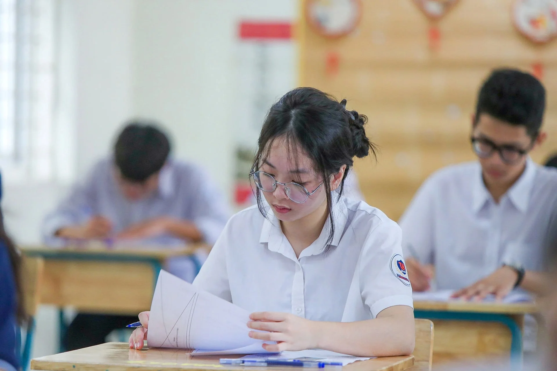 Xu Hướng và Dự Đoán Tương Lai